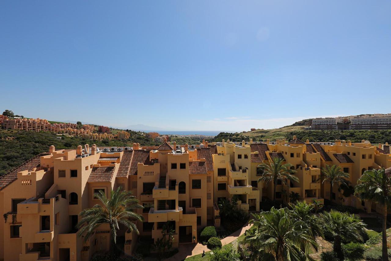 Duquesa Village Apartment - 2 Bed/2 Bath Apartment With Panoramic Sea Views Manilva Exterior photo